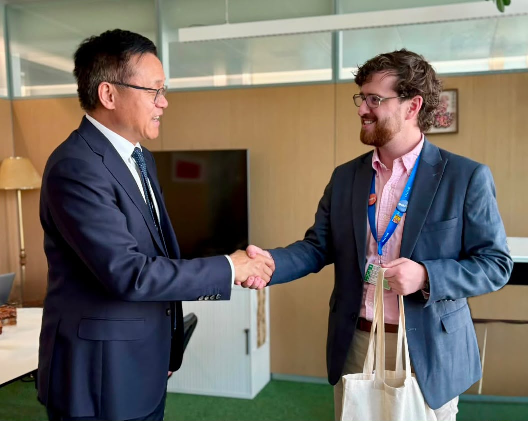 SENADI_Ecuador's tweet photo. 🤝 En el marco de la 68.ª serie de Asambleas de los Estados Miembros de la OMPI, la delegación del SENADI mantuvo una reunión bilateral con Hongbing Chen, Director de la Academia @WIPO para fortalecer la cooperación en materia de formación, desarrollo de capacidades e innovación. https://t.co/DV5HHlHaQ4
