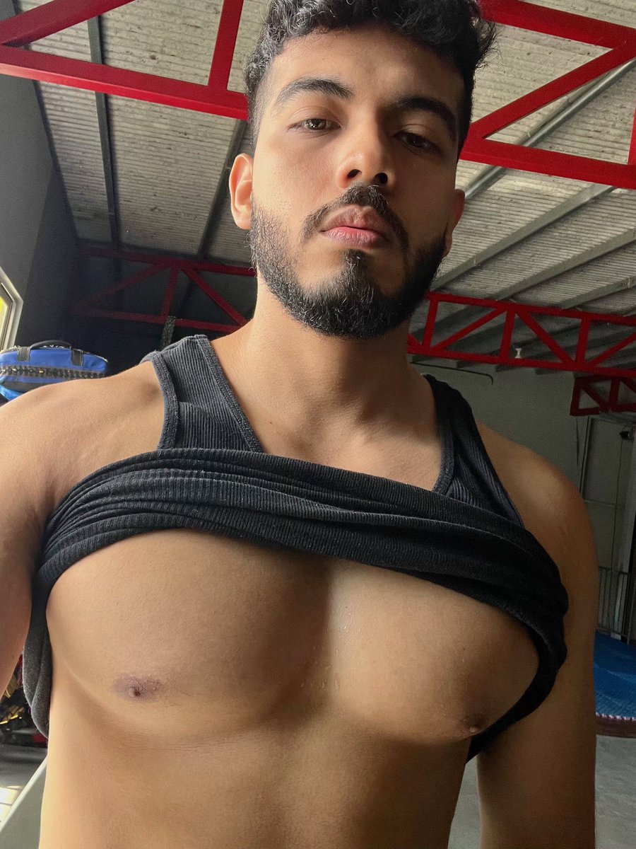 kevscientist00's tweet photo. Día de #pecs 🙂‍↔️ https://t.co/qbH5zIqSI0