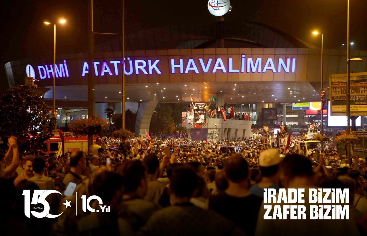 ALTANGUNES's tweet photo. Ezanımıza, bayrağımıza ve vatanımıza uzanan ellere karşı İrade Bizim Zafer Bizim diyerek tek yürek olduk. https://t.co/nyUr4MP712