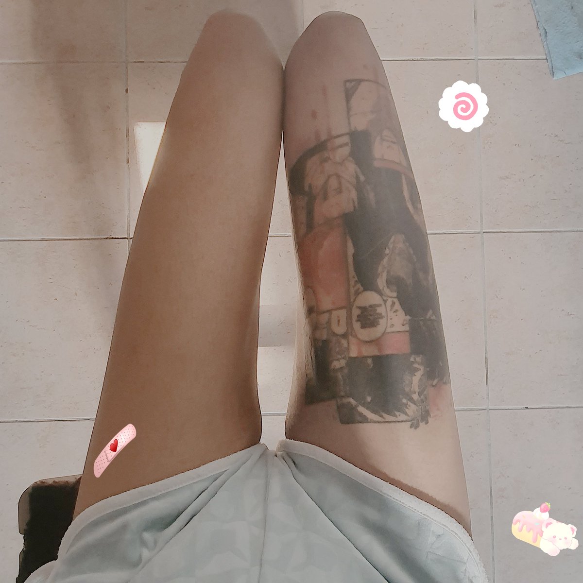 elegy921's tweet photo. I wish I had this kind of space between my legs when I stand up... https://t.co/Qw1kvgLVlX
