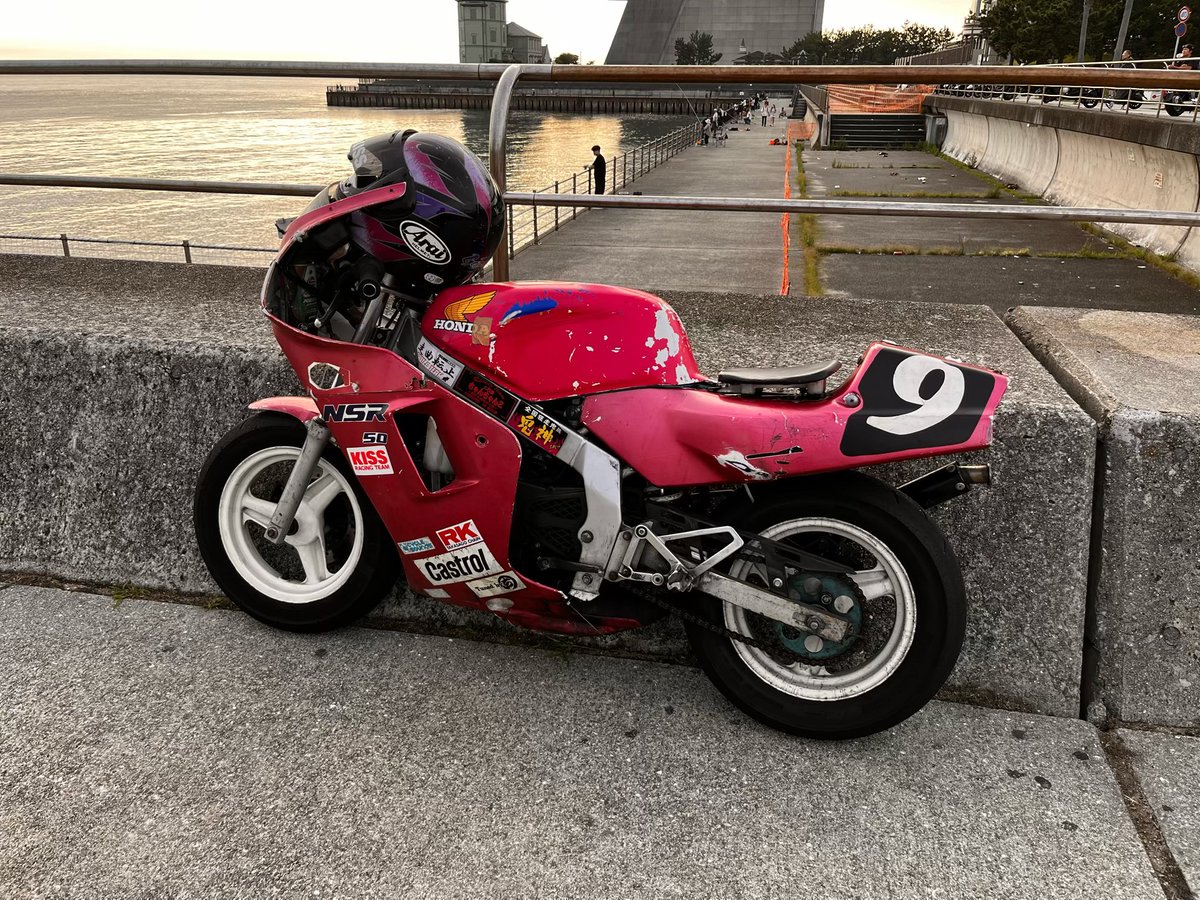 Kyabukun's tweet photo. ホームでお気に入りの一枚を撮っていただきました✨#ミニバイク #nsr50 #2stroke https://t.co/fpe4a5udCC