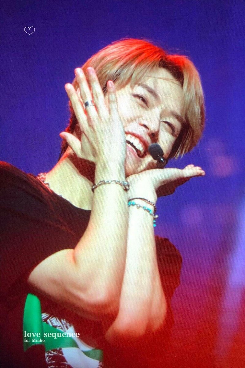 knowlove555's tweet photo. 리노야 항상 응원해💛

#NineYearsWithLeeKnow https://t.co/oQiAkzPhB4