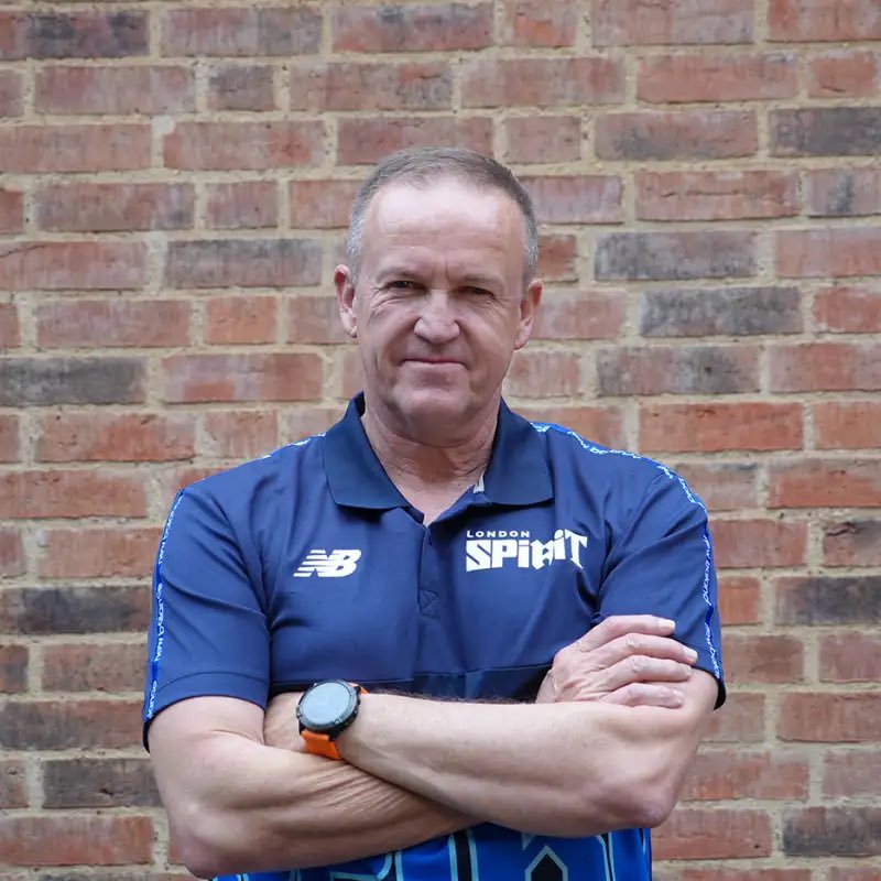 CricketopiaCom's tweet photo. The reported candidates being considered by the ECB for the England Men’s Test head coach role are:

Andy Flower 🇿🇼 (Current frontrunner)
Jonathan Trott 🏴
Richard Dawson 🏴
Stephen Fleming 🇳🇿
Justin Langer 🇦🇺
Kumar Sangakkara 🇱🇰
Tom Moody 🇦🇺
Mike Hesson 🇳🇿
Adi Birrell 🇿🇦

Not on the reported shortlist (but mentioned):

Rahul Dravid 🇮🇳
Andrew Flintoff 🏴

According to the report, Andy Flower remains the preferred choice, although his IPL and Hundred commitments, along with his uncertainty about returning to such a demanding role, could complicate the appointment.