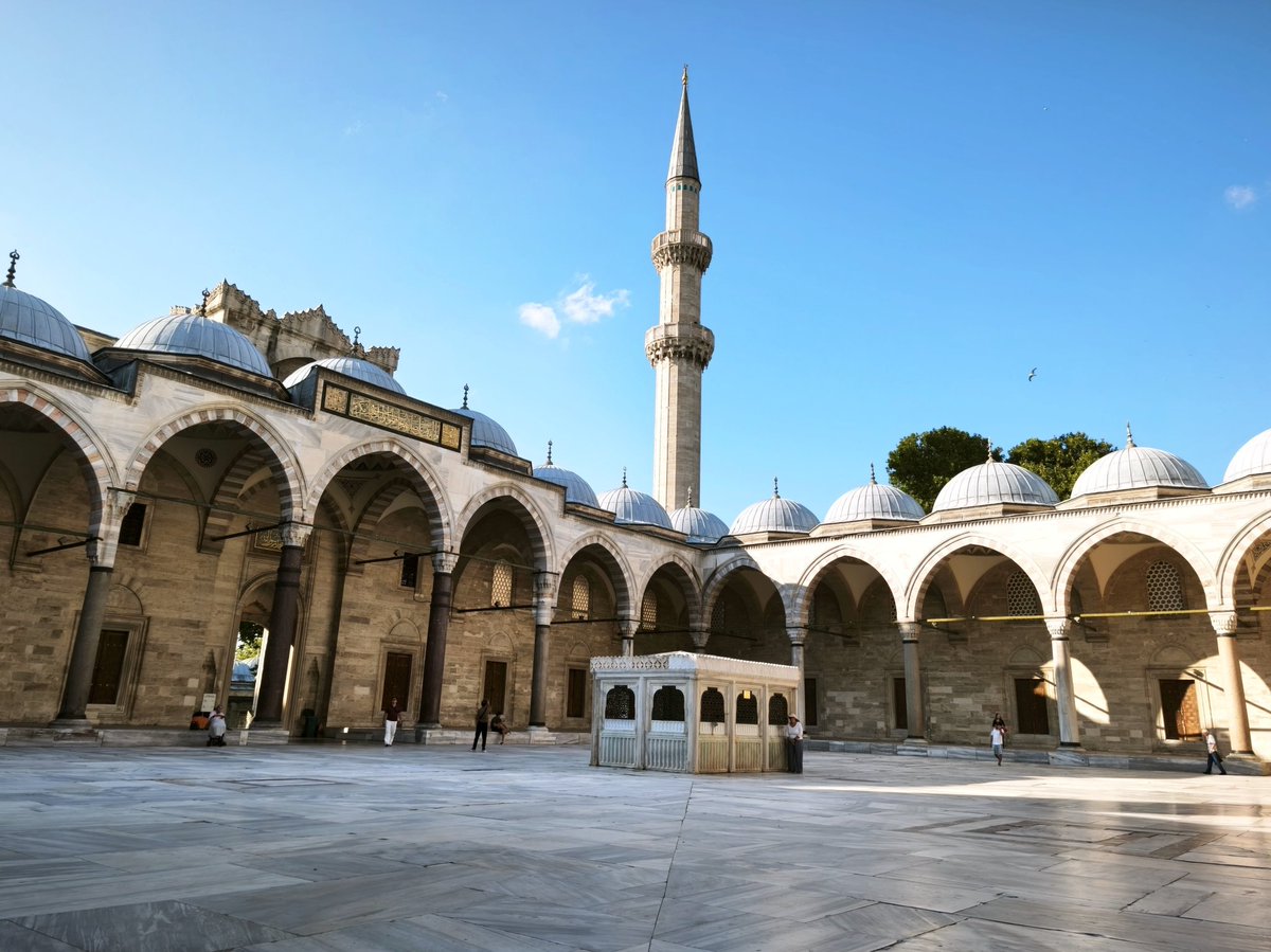 sinvebe's tweet photo. İkindinin saltanatı, Süleymaniye https://t.co/CH6Iv3oiFa