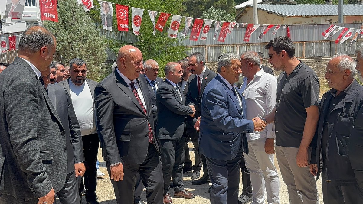 MehmetFendogluu's tweet photo. "Kardeşlik Kalbimizde, Gelecek Aklımızda."
Milliyetçi Hareket Partisi #Diyarbakır #Hazro İlçe Kongremizde dava arkadaşlarımızla bir araya geldik. https://t.co/PRS3Pcji3M
