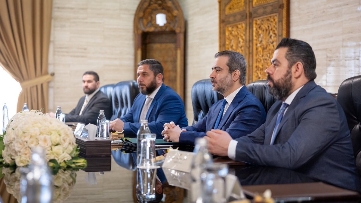 syrianmofaex's tweet photo. استقبل وزير الخارجية والمغتربين السيد أسعد حسن الشيباني في العاصمة دمشق المدير العام للوكالة الدولية للطاقة الذرية السيد رافائيل غروسي والوفد المرافق له، وذلك بحضور المدير العام لهيئة الطاقة الذرية السورية الدكتور مضر العكلة. 
وجرى خلال اللقاء بحث سبل تعزيز التعاون بين سوريا والوكالة الدولية في المجالات ذات الصلة.
