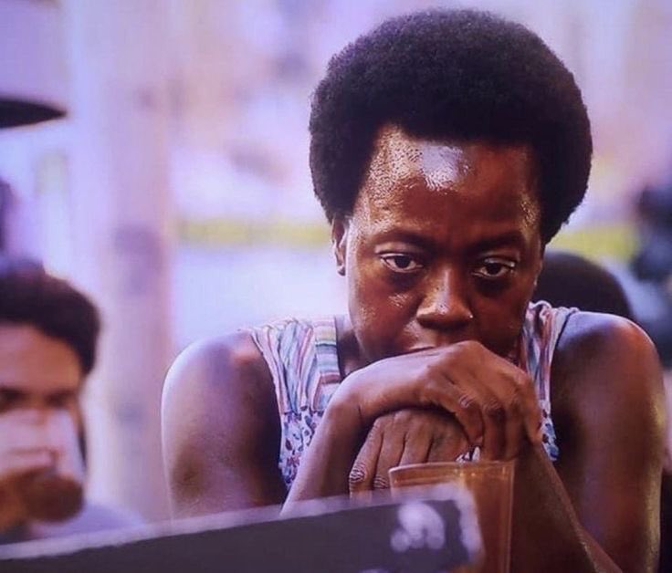 NomceboMasilel2's tweet photo. Bafazi, I’ve been getting my period for years.. and I still can’t figure out if the pad is supposed to sit a little higher or a little lower 😂😭 https://t.co/lC0a6UMWUl