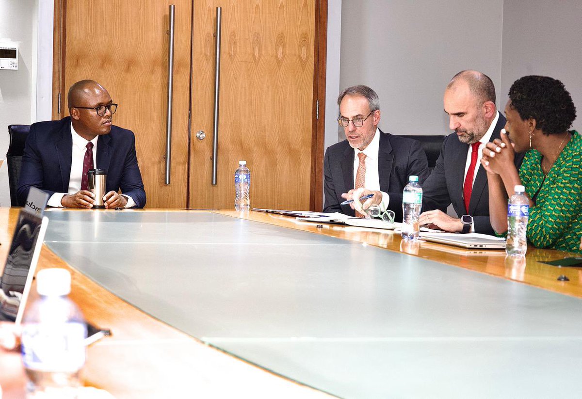 SollyMalatsi's tweet photo. Today, joined by officials from the Department and representatives of ICASA, I met with a senior delegation from Amazon, led by David Zapolsky, Chief Global Affairs and Legal Officer, to discuss Amazon's continued investment in and commitment to South Africa's digital economy.

Present in South Africa since 2004, Amazon continues to make a significant contribution to our economy through its diverse business operations, supporting thousands of South African jobs.