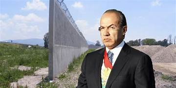 joalrelo53's tweet photo. Borolas vs. la refinería Olmeca al decir que sólo trabaja al 42%. Claro, su reclamo es válido al estar su barda produciendo al 100%. Así la eficiencia panista. <nótese lo derechita que está la barda. Trazo de primer mundo>. https://t.co/dwWpKeyne0