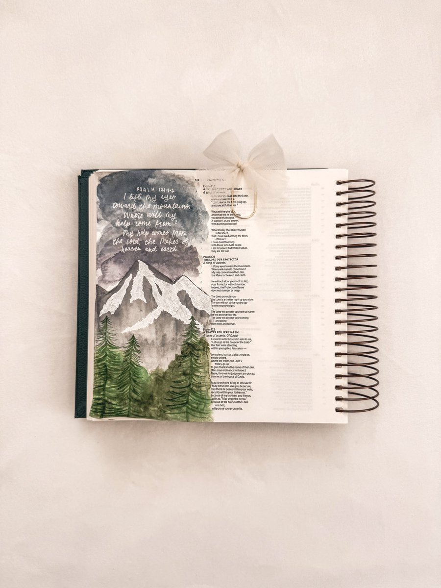 faithfullyadv's tweet photo. “I lift my eyes toward the mountains. Where will my help come from? My help comes from the Lord, the Maker of heaven and earth.” Psalms 121:1-2 🏔️🌲🤍 https://t.co/0RBM90zJgf