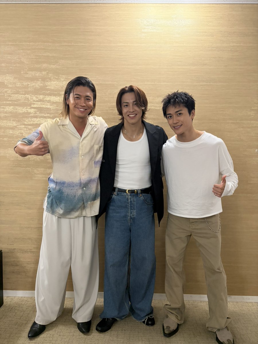 fantastics_fext's tweet photo. ＼配信スタート⚽️／

本日7/15(水)3:00〜生配信
DAZN「みんなでFIFAワールドカップ -DAZN PARTY LIVE-」

準決勝「フランス vs スペイン」に
パーティーMCとして #RIKU #瀬口黎弥 #砂田将宏 が出演いたします！

W杯もいよいよ残り4試合🏆
世界最高峰の戦いを一緒に盛り上げましょう🔥

ぜひご覧ください👀

https://t.co/TetSiwBkb0

#DAZNパーティライブ
@DAZN_JPN
#DAZN
#FANTASTICS