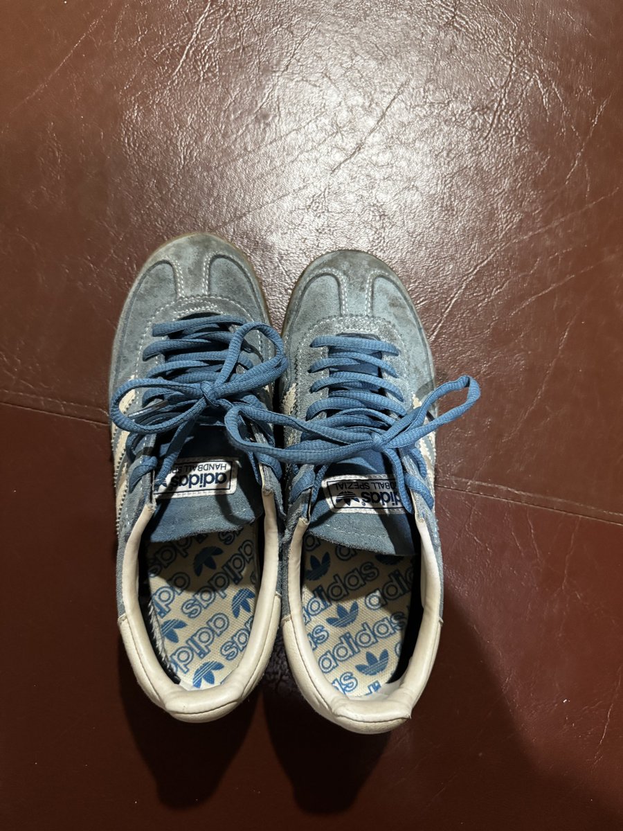 dreamdaytt's tweet photo. ส่งต่อรองเท้าadidas ไซส์24.5 
ไม่มีกล่องของคนรับได้
1200ร่วมส่ง 
#โล๊ะตู้รองเท้า #ส่งต่อรองเท้า #ส่งต่อadidas #adidasthailand #รองเท้าadidas #รองเท้าผ้าใบมือสอง #รองเท้ามือสอง https://t.co/t80UqItpav