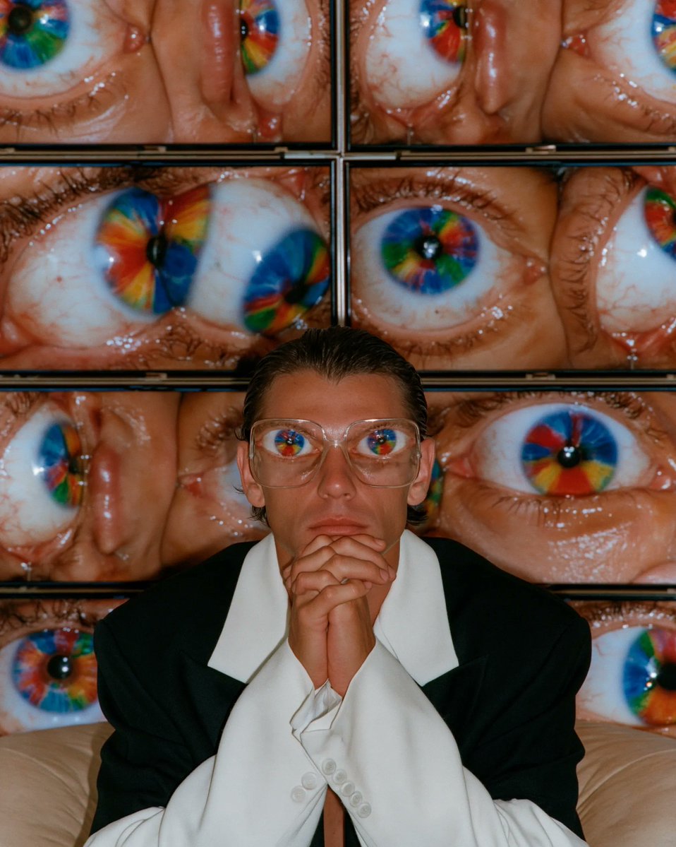 jov_boris's tweet photo. Vision overload. https://t.co/DC12hqHzuq