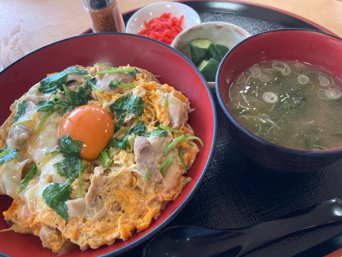 Aileen74841944's tweet photo. お昼ごは！ https://t.co/GarMvoe1ST