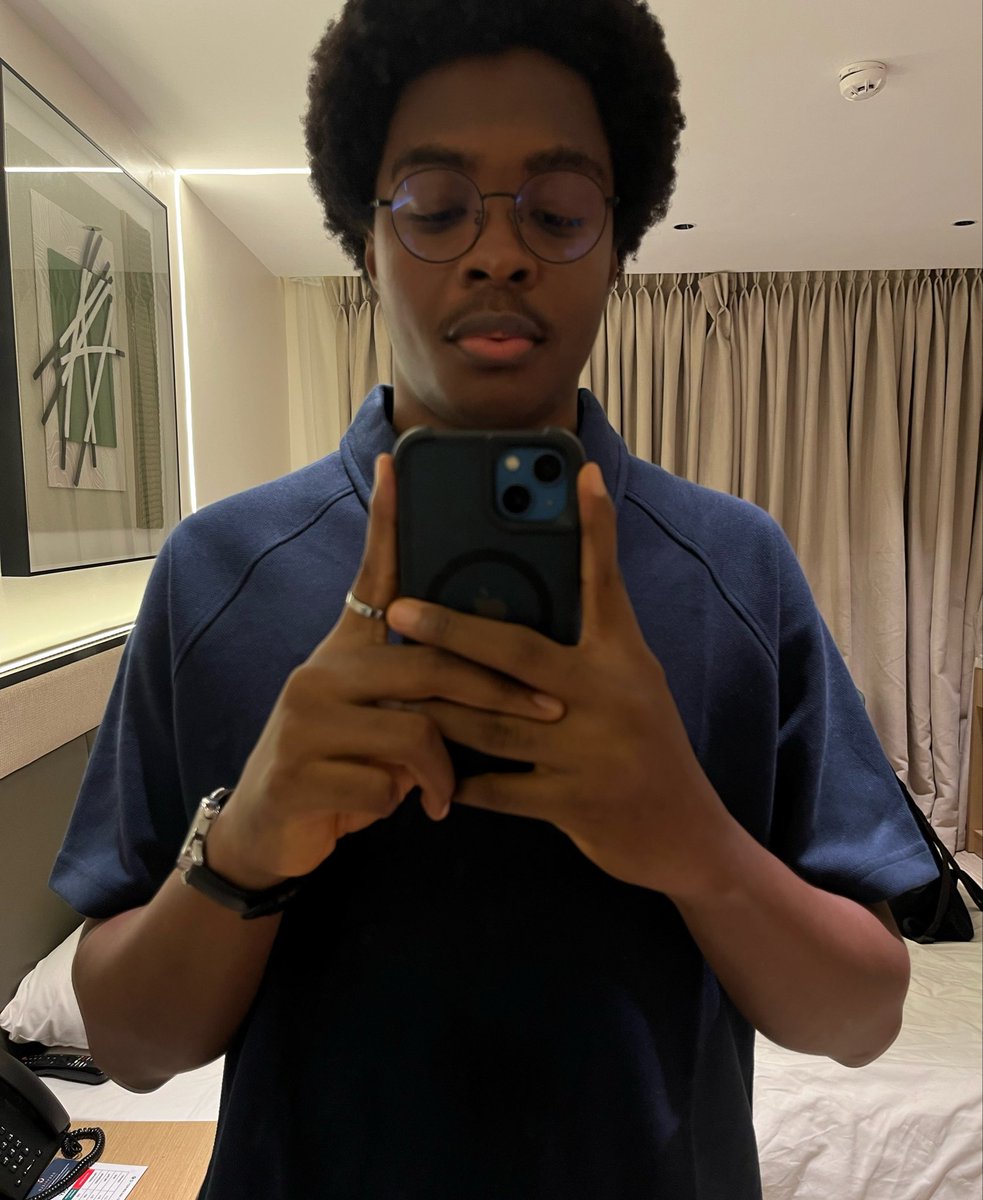Ojie_jeremiah's tweet photo. Now that the algorithm has been fixed. Hello guys 👋, how’s everyone been? https://t.co/MBsCyxlpEu
