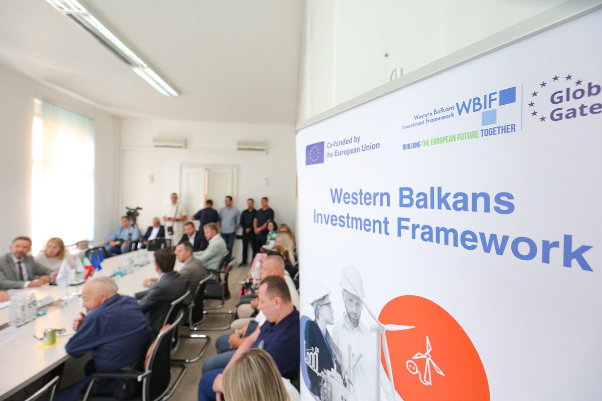 eubih's tweet photo. 5,000 citizens in Visoko will benefit from reliable access to drinking water thanks to a €1M grant from the EU thru #WBIF, plus support from @EBRD, bilateral donors &amp; City of Visoko. 

Today, contracts for the final phase of the Visoko Water Supply Project were signed! 

🇪🇺🤝🇧🇦 https://t.co/TW8L7SO18k