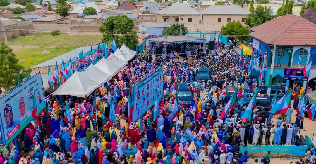A2double's tweet photo. 2027: Governor Radda Expresses Confidence in APC Victory as Tinubu-Dikko Campaign Office Opens in Katsina 

Katsina State Governor, Malam Dikko Umaru Radda, has expressed deep confidence in the victory of the All Progressives Congress as the country nears 2027 general elections. 

Governor Radda made this known during the inauguration of “Tinubu-Dikko Again 2027” campaign office in Katsina.

The campaign office, established by former Governor Ibrahim Shema located along Daura Road near Hajj Camp aims at coordinating support for President Bola Ahmed Tinubu and Governor Radda ahead of the 2027 general elections.

Speaking at the inauguration, Governor Radda expressed confidence that the APC would retain power in 2027, citing the party’s strong grassroots structures and public support in Katsina State.

He said the campaign organisation, with structures in all 34 local government areas, wards and polling units, would strengthen mobilisation among women, youths and other supporters.

The Governor added that the APC would unveil its campaign programmes at the appropriate time and engage opposition parties during the official campaign period.

“I have no doubt, no fear and no hesitation about our chances in the next election,” Radda said. He attributed his confidence to divine support, the backing of party leaders and what he described as the confidence of ordinary people in his administration’s performance.

He commended former Governor Shema for establishing the campaign platform, describing it as an initiative that would further consolidate the APC’s political strength in Katsina State.

In his address, Shema urged APC members to remain united behind President Tinubu and Governor Radda. He said governance often requires difficult decisions that may not produce immediate results but are necessary for long-term national development.

“No government can fulfil every campaign promise in one tenure. The true measure of leadership is making decisions that serve the country’s long-term interests,” Shema said.

According to him, the economic and security reforms being implemented by the Tinubu administration are meant to address longstanding national challenges. He urged Nigerians to be patient as the policies take effect.

Shema called on party members and Nigerians to continue praying for the country’s leaders and to support government efforts to improve security, revive the economy and promote social development.

He also appealed to community leaders, religious leaders and development partners to work together to tackle insecurity, particularly kidnapping and other violent crimes, describing security as a shared responsibility.

The former governor further charged APC members to intensify grassroots mobilisation by engaging voters from house to house and community to community ahead of the 2027 elections.

He urged the party’s existing political structures to remain active and maintain close contact with the electorate rather than wait until the official campaign season.

Expressing optimism about the country’s future, Shema said he believed Nigeria, particularly the northern region, would witness improved economic and security conditions with sustained public support for government policies.

Other speakers at the event included businessman, Alhaji Dahiru Barau Mangal, GOC; former Deputy Governor, Alhaji Tukur Ahmed Jikamshi, who chairs the Renewed Hope organisation in Katsina State; and APC State Chairman, Dr Bishir Gambo Saulawa.

Dignitaries in attendance also included Alhaji Idi Kwado Talban Damagaran and the Commissioner for Local Government and Chieftaincy Affairs, Bishir Tanimu Gambo, who also serves as Secretary of the Tinubu-Dikko Again 2027 organisation, alongside other government officials, APC leaders and supporters from across the state.