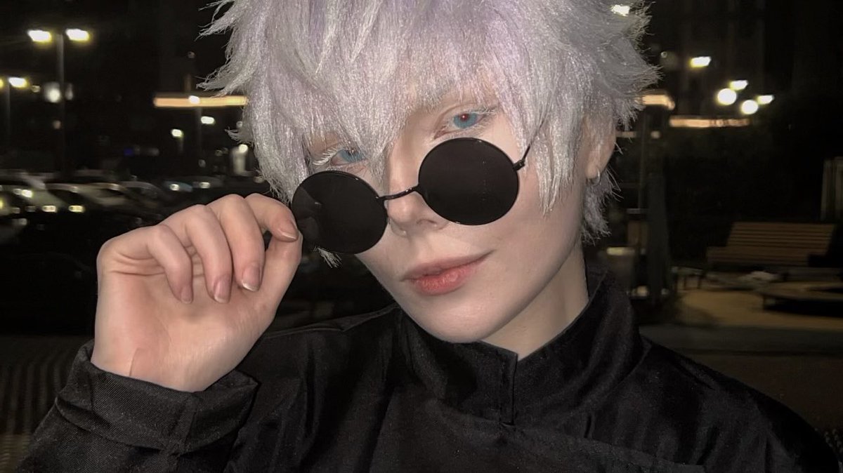 susumisosami's tweet photo. в шибуе снова ничего не произошло #gojo #satoru #gojocosplay #jjk #cosplay https://t.co/4ziyTMwKzZ