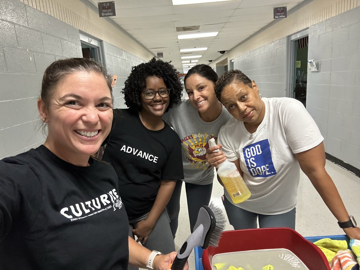 acparker12's tweet photo. Summer for principals isn't just spreadsheets and schedules. ☀️
We traded paperwork for scrub brushes and spent the day cleaning hallways &amp; walls to help get @TweetDCS_HLI ready for an amazing year. #ProudPrincipal #RiseAndThrive 
#ServantLeadership #LeadByExample https://t.co/FSHHe5nHPn