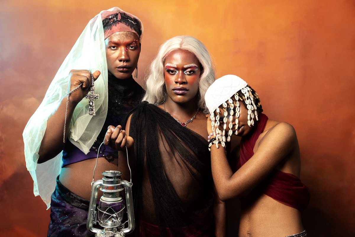 shotbyBolly's tweet photo. In celebration of International Non-Binary People's Day, here are some of my favorite photographs from Kaleidoscope: Portraits of Non-Binary Resilience.
A project that celebrates the beauty, strength, and resilience of non-binary people through portraiture and color. https://t.co/ZkTvYxWygY