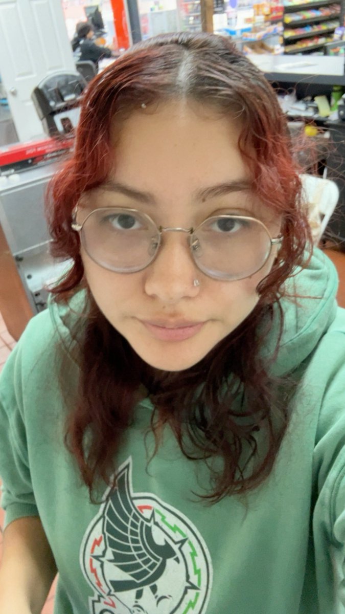 itsnotluna's tweet photo. Woke up with a fat ass today #blessed AND will start my journey to Mexico #DoubleBlessed https://t.co/msMYQ6njmm