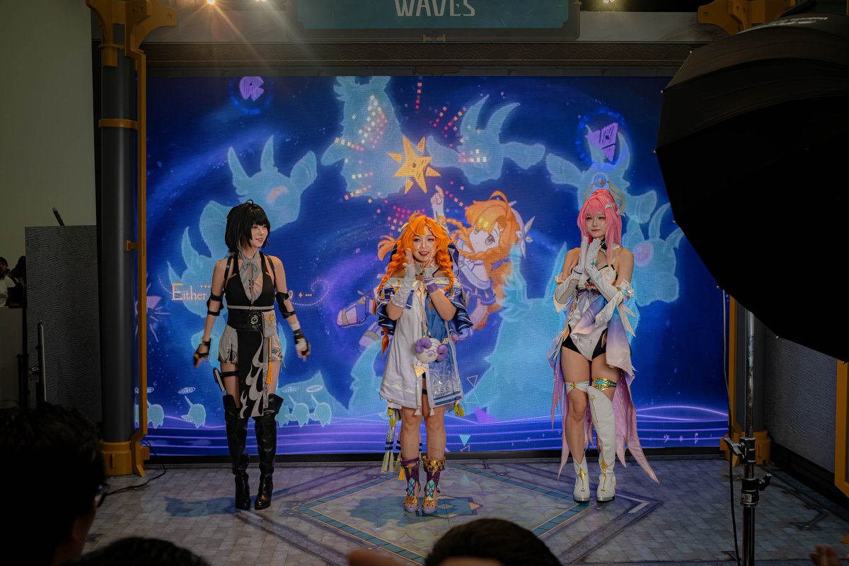adearests's tweet photo. Some more photos of the Wuwa and their cosplayer at AX.

#ax2026 
#wutheringwaves https://t.co/P8K4jlE4gn