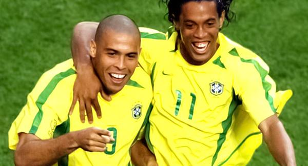 IfexYt's tweet photo. @FedericoAnguiz3 ninguno de ellos los mejores fueron el gordo nazario y ronaldinho https://t.co/gio8K5ynRd