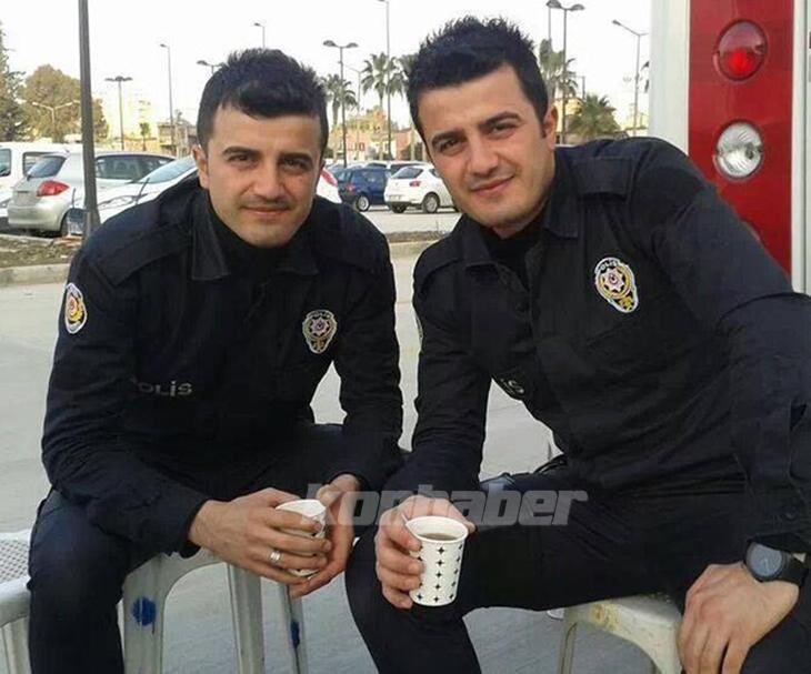 kultiginmedya's tweet photo. 15 Temmuz şehidi ikiz polisler Ahmet ve Mehmet Oruç

Ruhları şad, mekanları cennet olsun. https://t.co/OHxqAYUNG4