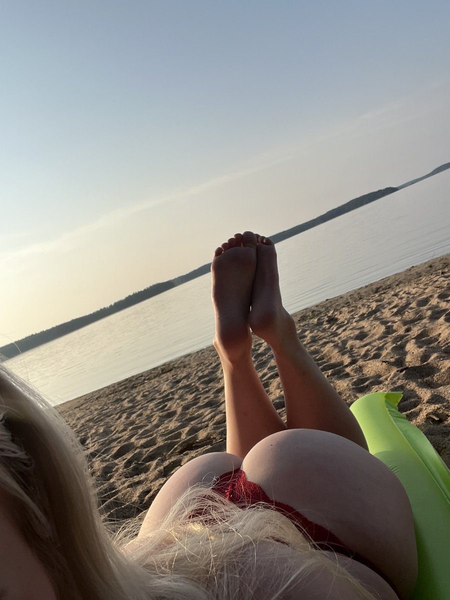 mariaaaeeee's tweet photo. ☀️☀️😎 https://t.co/fmhSfOpnXM