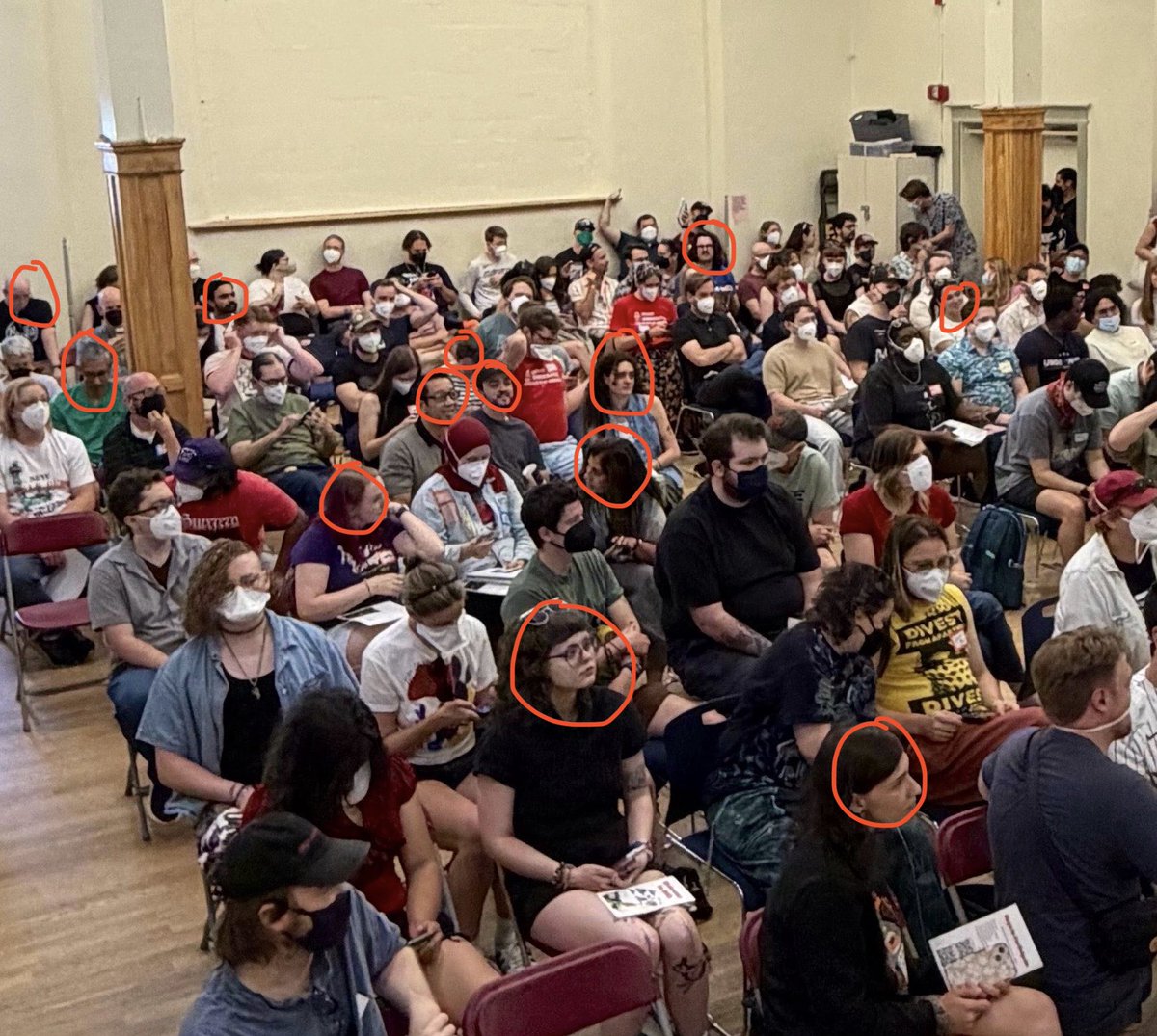 rootown's tweet photo. @EndWokeness Some very brave folks in there. https://t.co/9SohOeZs1U