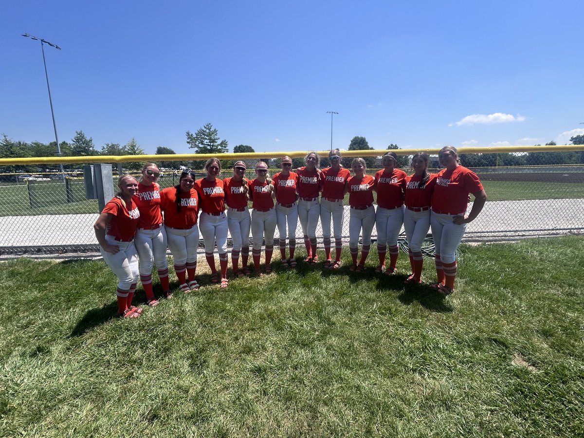 PremierTill's tweet photo. Rolling at Triple Crown Nationals! 2-0 in bracket play. @PremierTill with a TOTAL team effort. Great pitching, great defense, and 💣’s!!! @triplecrownspts
 @SoftbalAmerica @WMUSoftball @BluejaySoftball @UMSLSoftball @McKendreeSB https://t.co/fabotbykvw