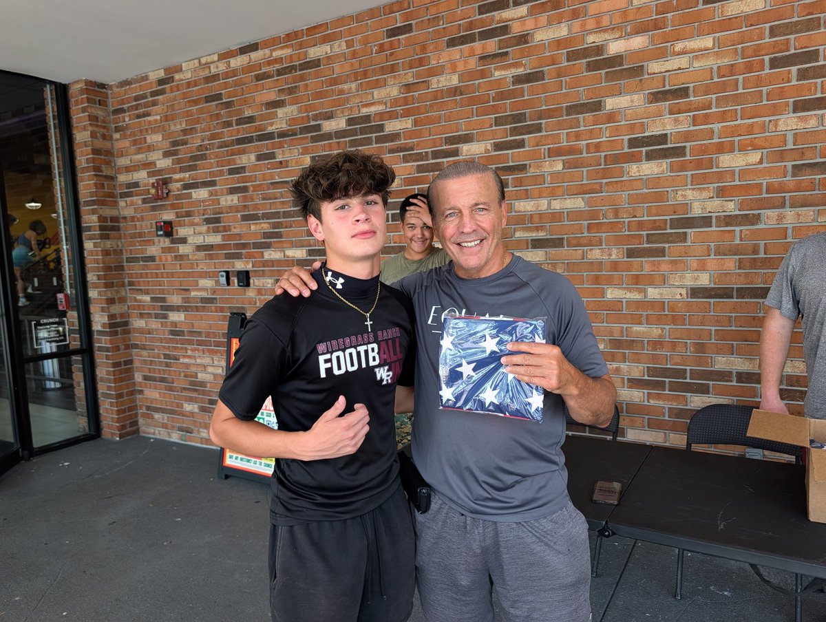 CoachNateShort's tweet photo. Great day of voter outreach in WC! 🇺🇸 We helped community members check their voter registration and shared resources to get election-ready. Thanks to everyone who stopped by, and a special thank you to Crunch Fitness Wesley Chapel for letting us set up outside!
@tpusastudents https://t.co/U4by9OlUbr