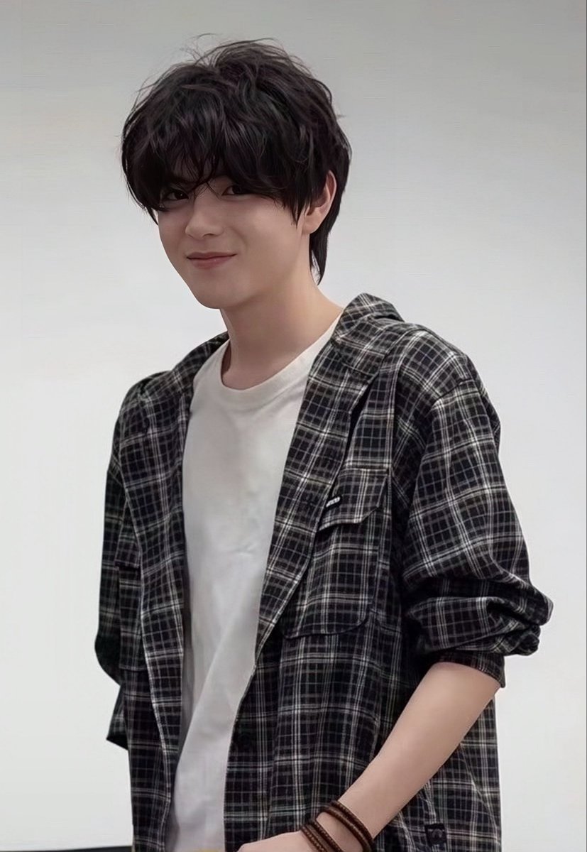 mymyzzazo's tweet photo. #Lyusitong 

ก็ที่น่ารักขนาดนี้ ไม่แปลกใจที่เฮียเห็นครั้งแรกก็ตกหลุมรักอ่าาา ~ รอยยิ้มหวานกว่าของหวานทุกเมนู 😊 ~ https://t.co/ehqSrKvqiY