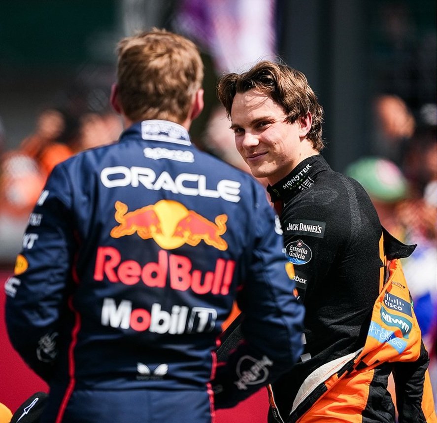 oscpoleposition's tweet photo. I'VE NEVER SEEN THIS PIC FROM SPA '25 BEFORE??? HELLO??? https://t.co/sRnqGURm6B