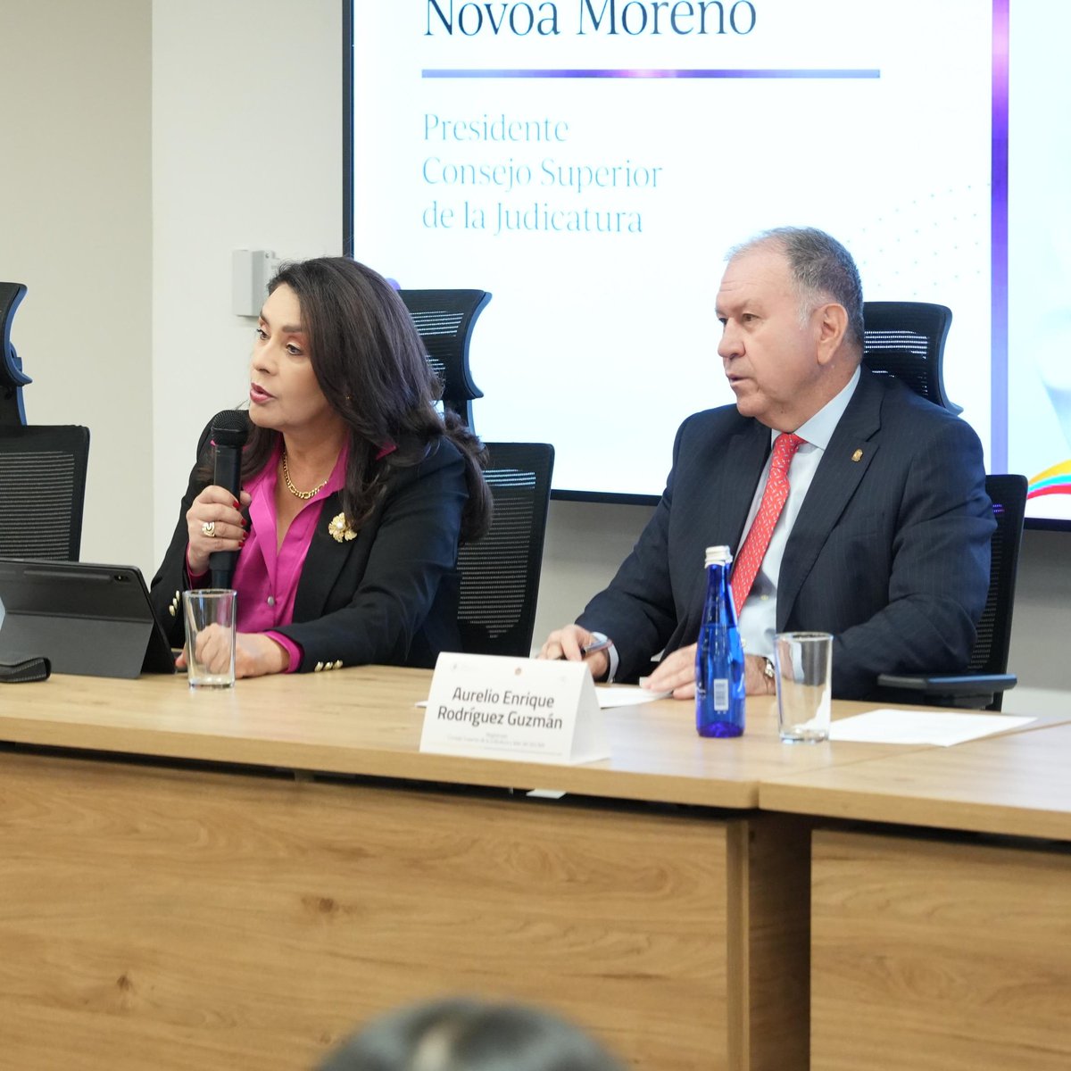 judicaturacsj's tweet photo. #JusticiaConCalidad | La presidente del   Consejo Superior de la Judicatura, Mary Lucero Novoa Moreno, acompaña acto de unión de @CConstitucional al   (SIGCMA).

"Es un modelo que fortalece la eficiencia, la transparencia y los procesos de mejora continuo en la Rama Judicial". https://t.co/gMu81SUMLv