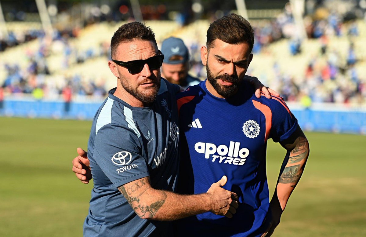 mufaddal_vohra's tweet photo. Brendon McCullum with Virat Kohli. ❤️ https://t.co/hS6AIhO3O9