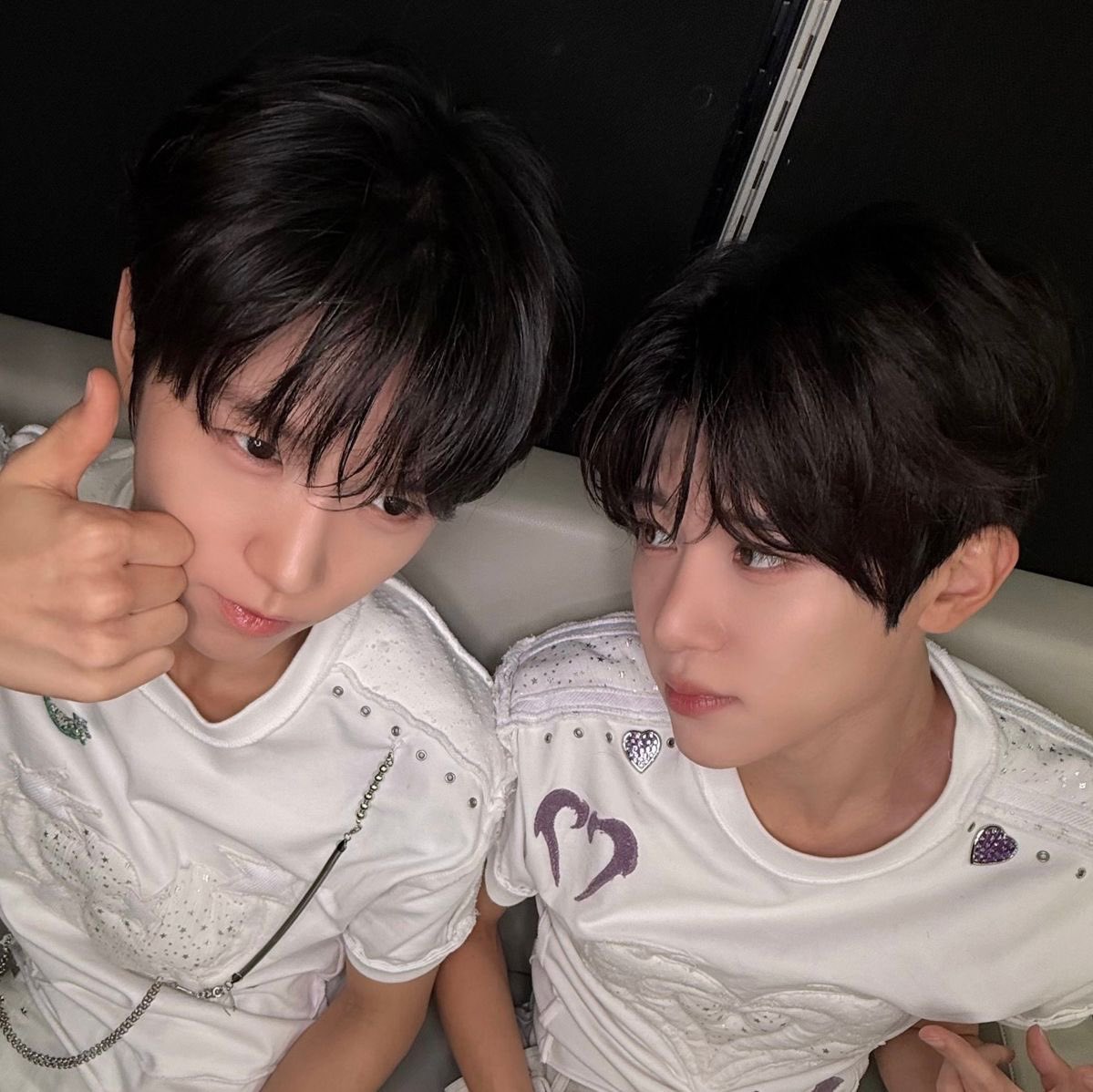 jaetriever's tweet photo. lol nosotras @mydearsion https://t.co/2gT0MyrIei