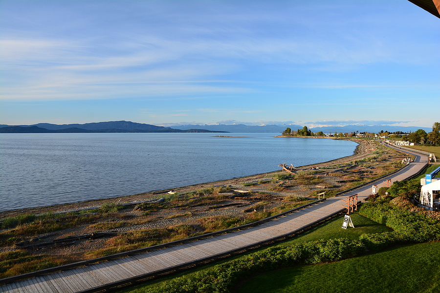 PVLGroup's tweet photo. Around the World: Parksville Qualicum Beach, BC
With beautiful sandy beaches, whales, wildlife, parks, rivers, caves, trails, museum, art galleries, boutiques &amp; shops. Fish, skim board, kayak, hike &amp; mountain bike. See the festivals &amp; the Sea Market.
#BC #vacation #moving https://t.co/1EsnhXlCCj
