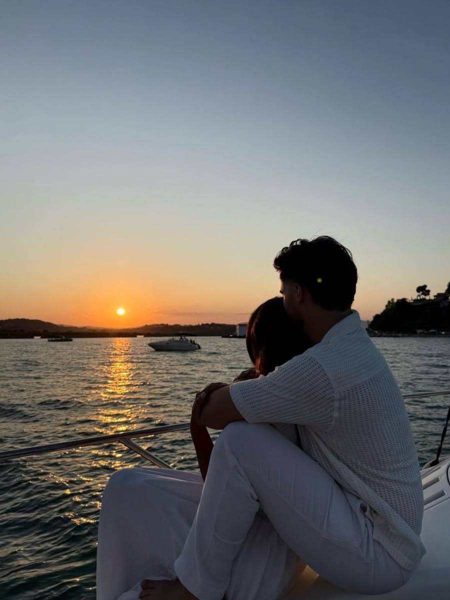loveucouple's tweet photo. https://t.co/wCf6e8IxjJ