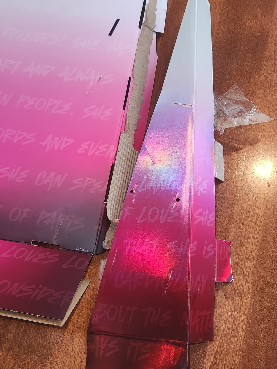 Z03YL0FT's tweet photo. Also her back card has a little bio on it that I don't think I've seen anywhere else?? https://t.co/P4qUCCn8LX