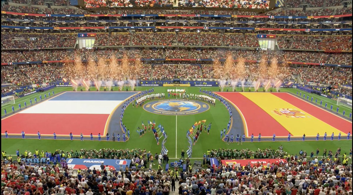 ofootball__'s tweet photo. 📸 - THE SEMI FINAL STAGE IS SET FOR FRANCE vs SPAIN ! 🇫🇷 🇪🇸 https://t.co/TtBr9a255R