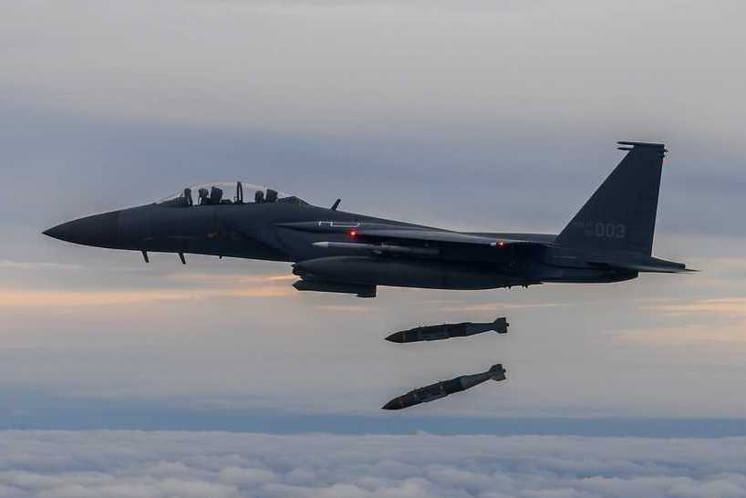 AltairAgencja's tweet photo. System walki elektronicznej BAE Systems EPAWSS będzie chronić południowokoreańskie F-15K Slam Eagle.
https://t.co/XtUMSbFHut
@AltairAgencja #Lotnictwowojskowe #Walkaelektroniczna #BAESystems #F15K https://t.co/9Y22HJ8wJA