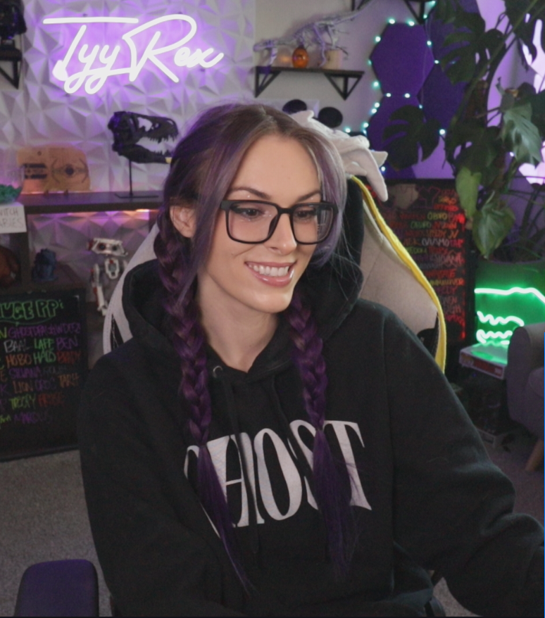 TyyRexOfficial's tweet photo. LIVE NOW

Playing a new dinosaur horror game demo then maybe starting Dino Crisis 2?! Come hang!
https://t.co/STFNdjxHO1 https://t.co/VzPpnR40RR