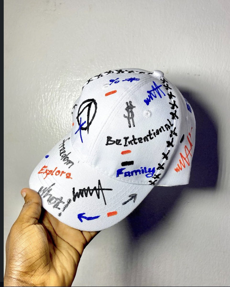 Lammie_Art01's tweet photo. Not to brag but I painted these caps https://t.co/AOrxCE7vZo