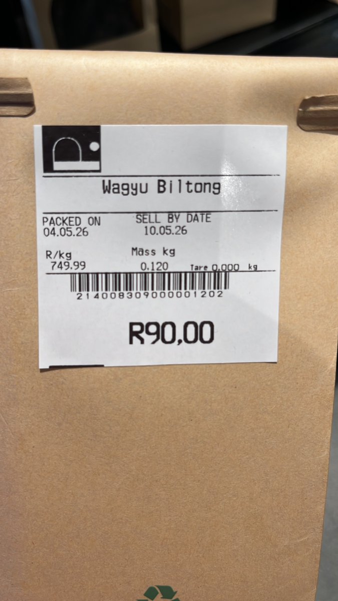 mthandazo41's tweet photo. @CiroDeSiena The biltong market is wild , it’s akin to the night club prices for alcohol. Insane mark up compared to fresh meat but your post is making me feel better about my own rip off https://t.co/Bday4L9ahh