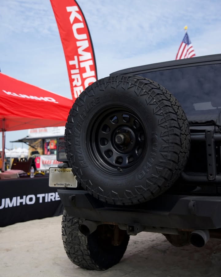 KumhoTireUSA's tweet photo. What a weekend at the New Jersey Jeep Invasion in Wildwood 🏖️
Thanks to everyone who stopped by to check out the Road Venture lineup and talk off-road. We'll be back in Wildwood this weekend for the New Jersey Bronco Invasion, come say hello!
#KumhoTire #RoadVenture https://t.co/8cWAKR5Ge4