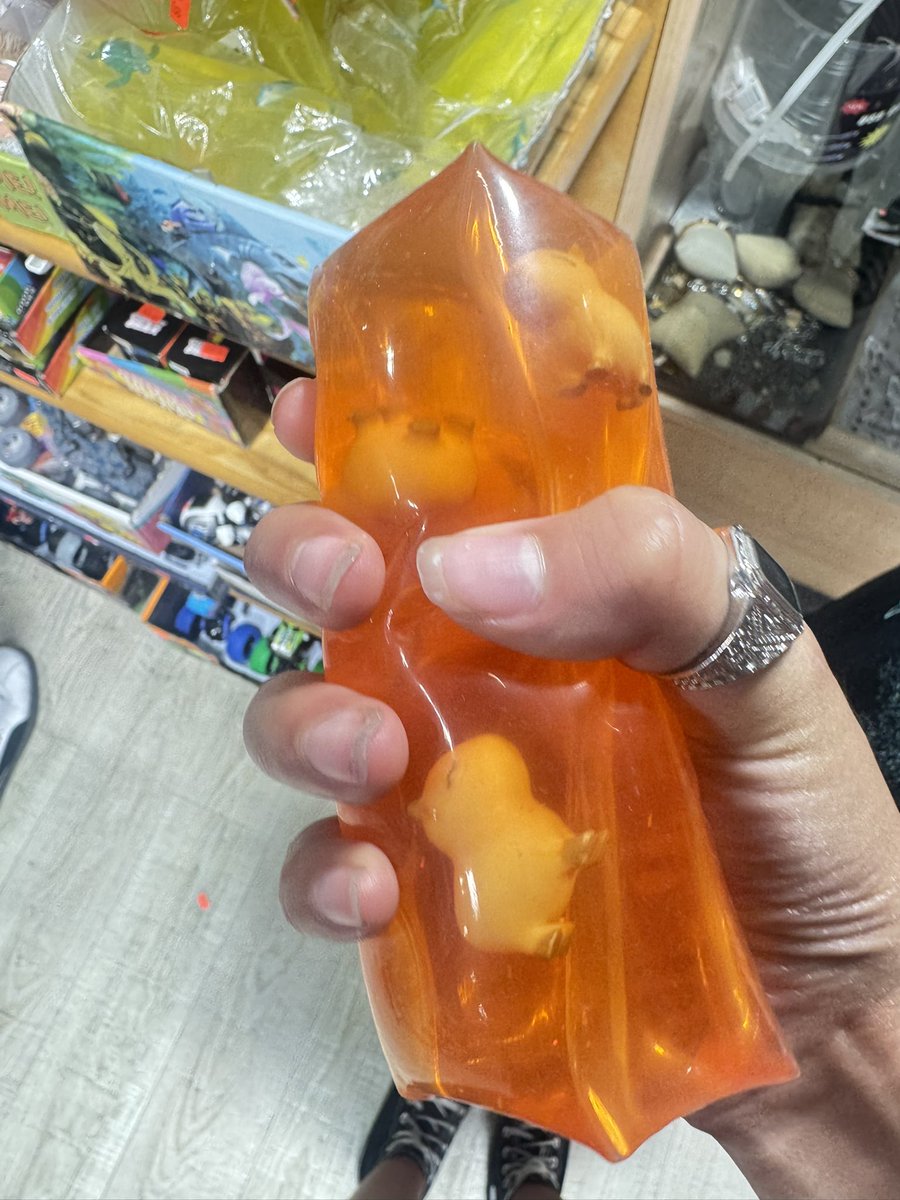 dntforget2bleed's tweet photo. has anyone actually put their dick in this and did it feel good https://t.co/ko9MIkKCwZ