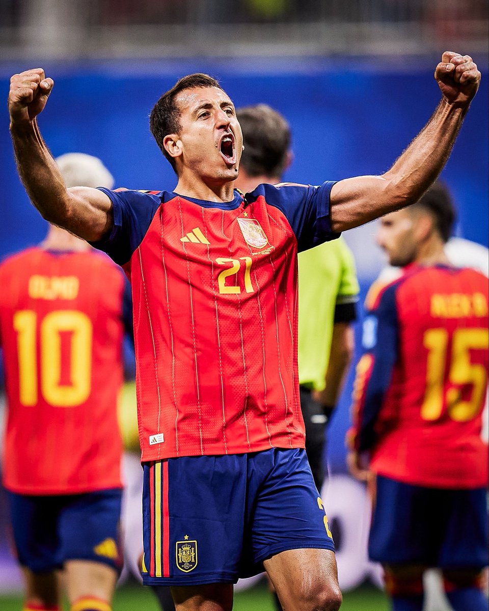RMCF_Minuto93's tweet photo. 🔥🇪🇸オヤルサバルが代表で無双

スペイン代表直近15試合 : 14ゴール 5アシスト https://t.co/6u1NRCFLyN