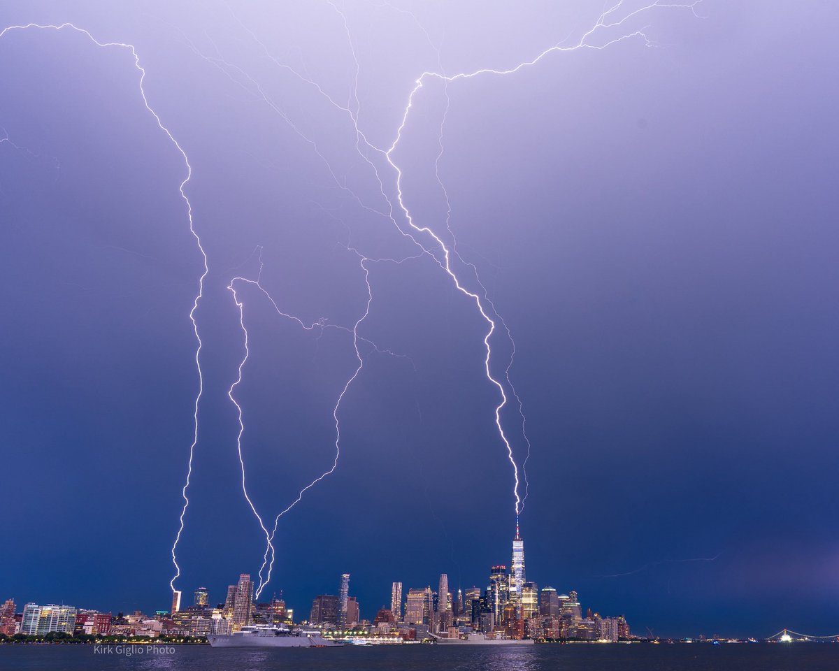 LenzFieldSports's tweet photo. Dancing through the lightning strikes   The skies over New York City the night of Taylor Swift’s wedding. https://t.co/hNcAafSQtA
