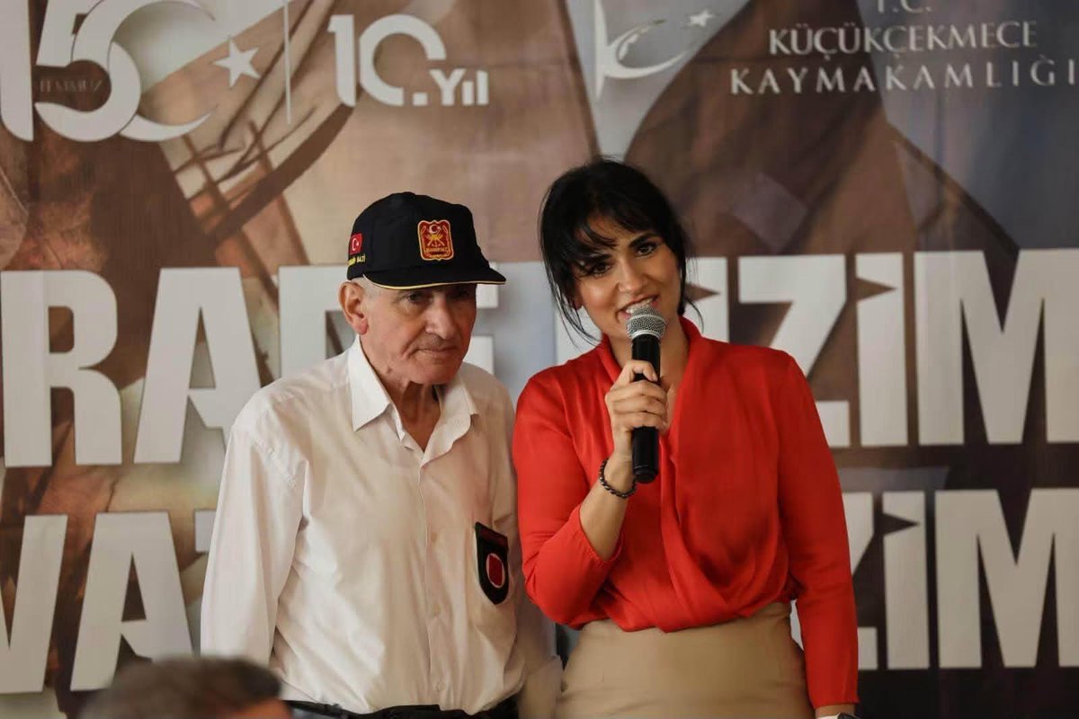 TerorleMucadle's tweet photo. 1-Kaymakamımız Mustafa ANTEPLİOĞLU'nun ev sahipliğinde, 15 Temmuz Demokrasi ve Millî Birlik Günü kapsamında düzenlenen şehit aileleri ve gaziler onuruna gerçekleştirilen anlamlı yemek programına, Terörle Mücadele Vatanseverleri Yardımlaşma ve Dayanışma Derneği İstanbul Şube https://t.co/42AdcYvWsV